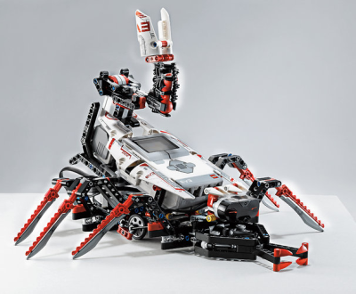 Designaholic_Lego_Robot_05