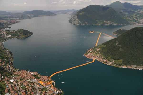 designaholic_floatingpiers_6